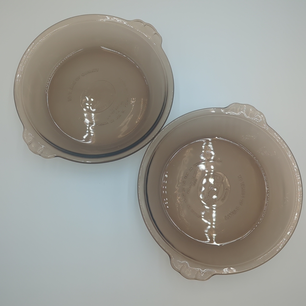 Set of 2 Pyrex Pie Plates 7” Amber Glass 1985 LTD Edition USA Bakeware Vintage